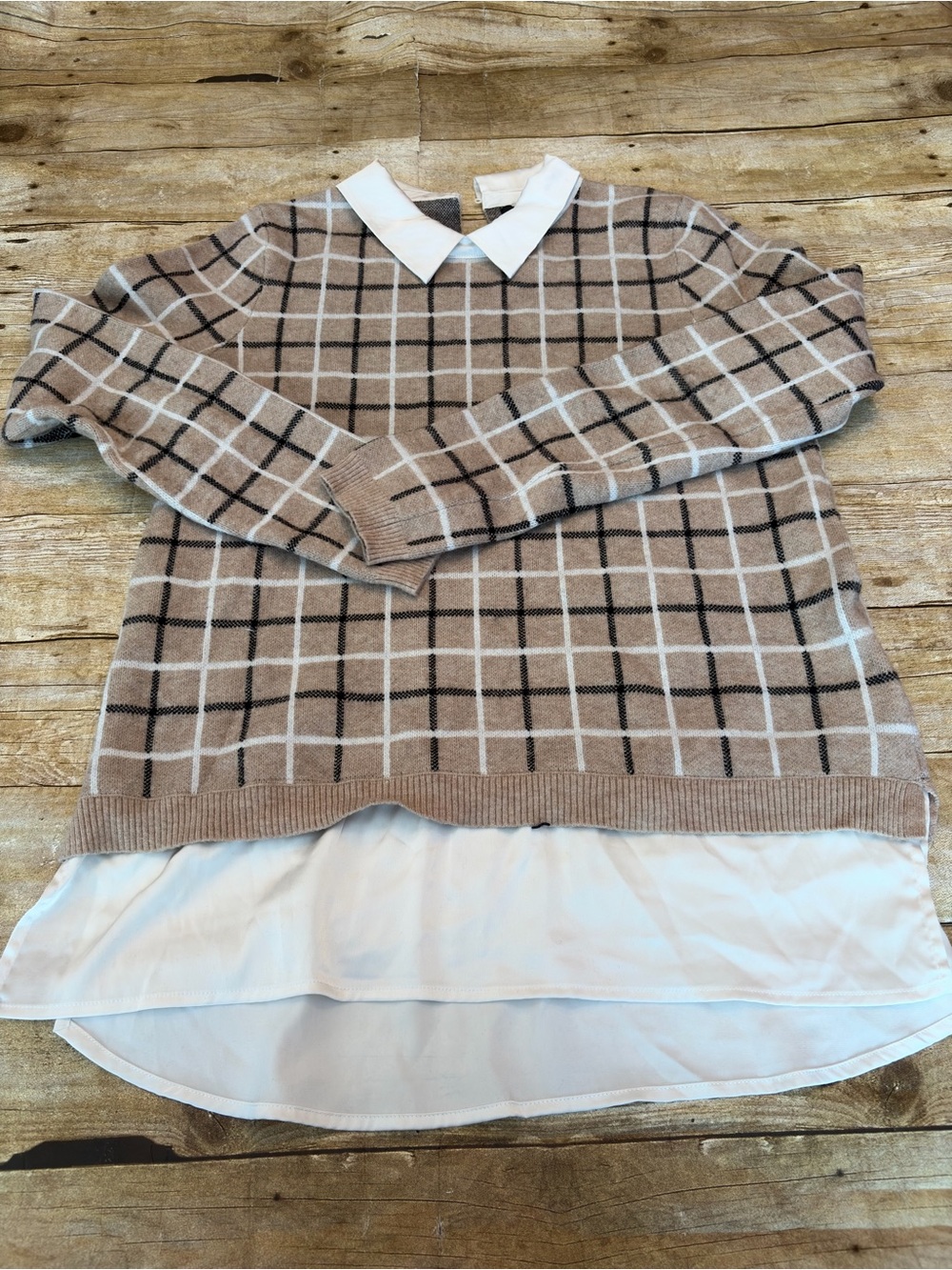Tahari Brown and White Women's Blouse with Textured Knit Detail